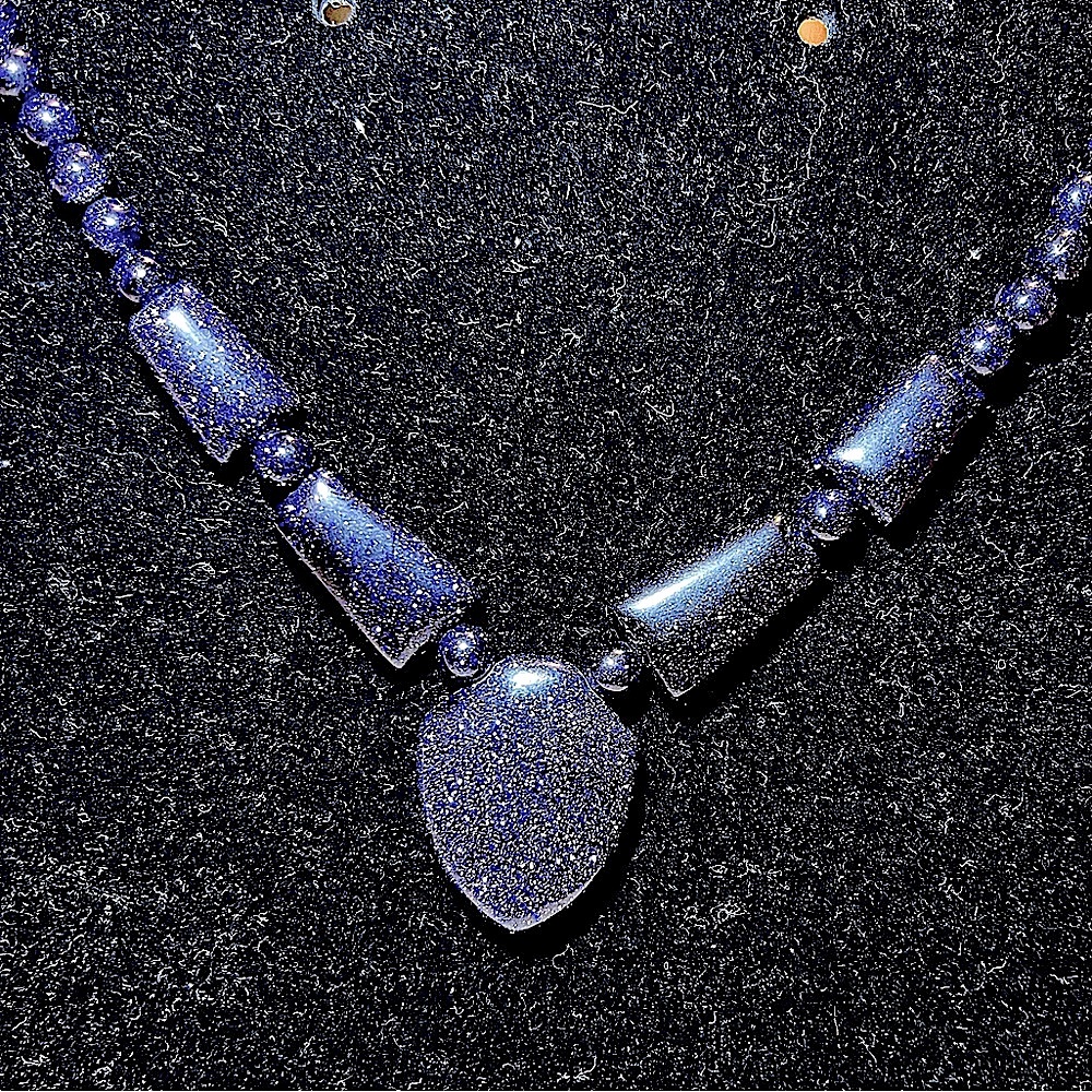 ✨ Sandstone Necklace with Pendant - Picture 4 of 6